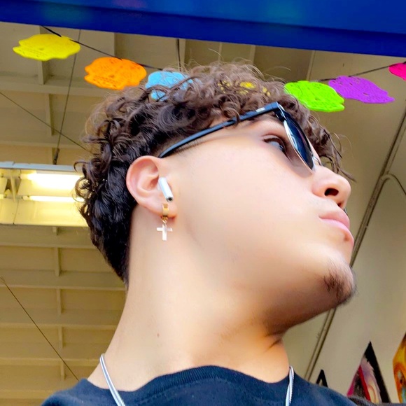 Meet your Posher, Aiden - Picture 1 of 1